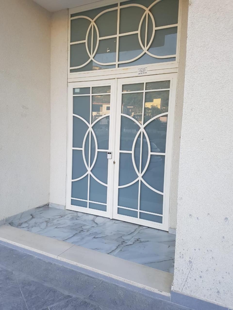 Lucky Lux Apartment Влёра Экстерьер фото