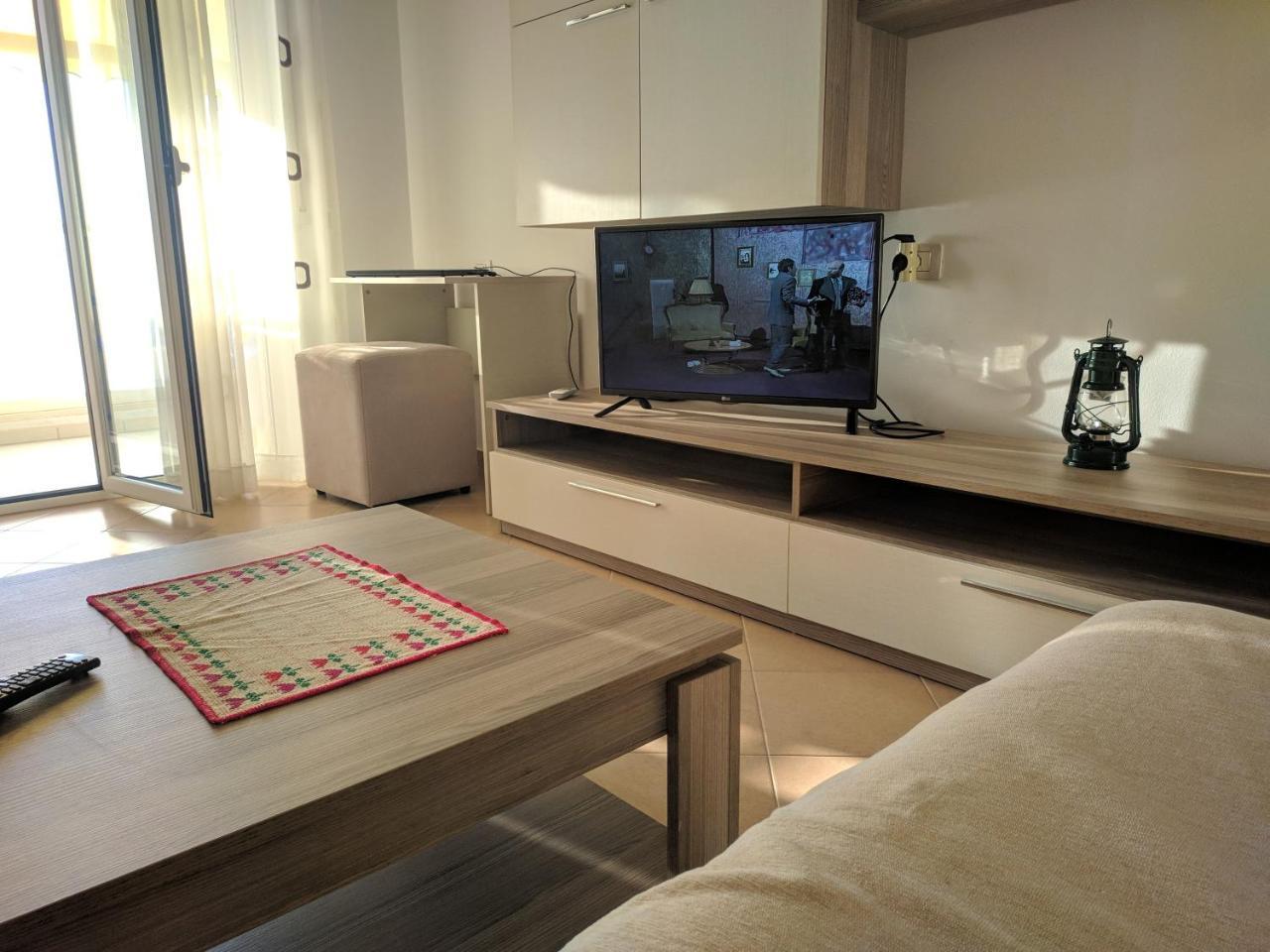 Lucky Lux Apartment Влёра Экстерьер фото